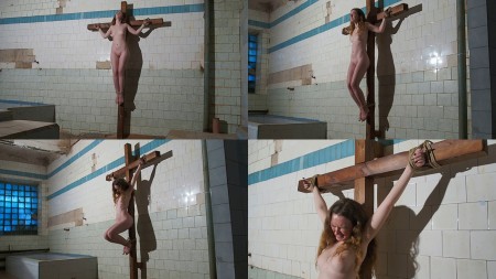 Crucifixion 35 Full HD - The ancient penalty....
Crucifixion is always painful.
And 2000 years ago. And today.
Times change but the misery remains.